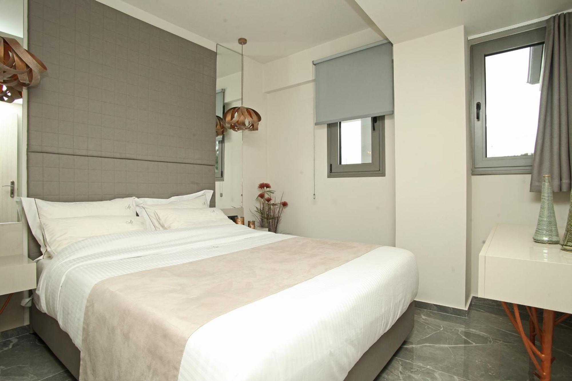 Athinais Luxury Apartments Hanioti Exterior photo