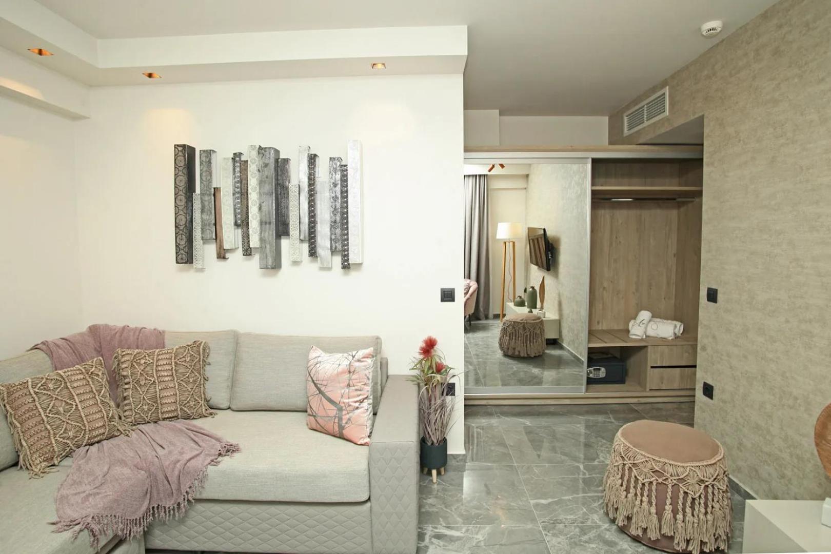 Athinais Luxury Apartments Hanioti Exterior photo