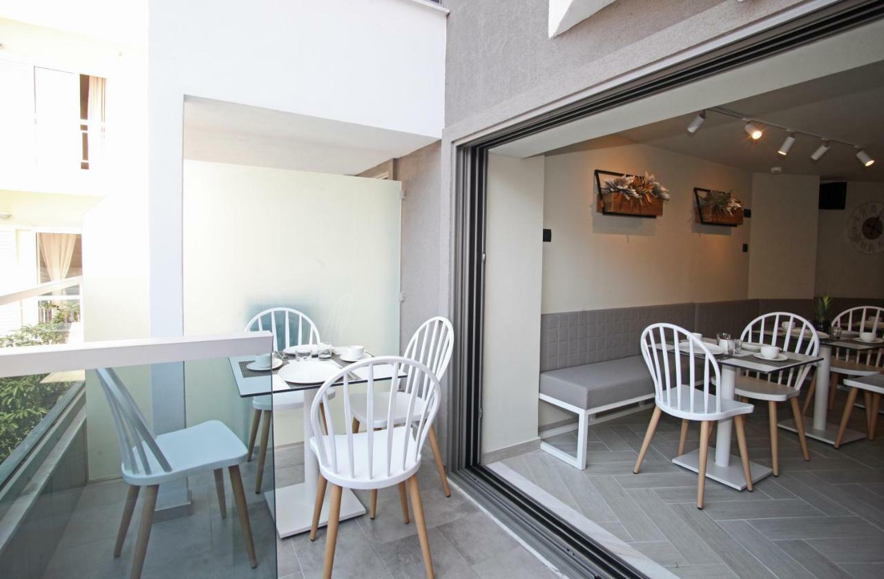 Athinais Luxury Apartments Hanioti Exterior photo